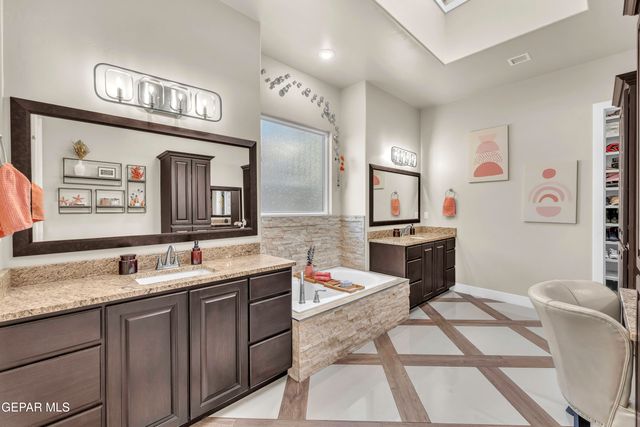 7377 WOODEN NICKEL Drive, El Paso, TX 79911