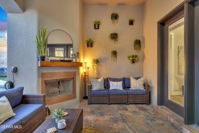 7377 WOODEN NICKEL Drive, El Paso, TX 79911