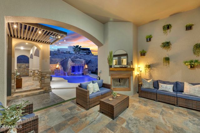 7377 WOODEN NICKEL Drive, El Paso, TX 79911