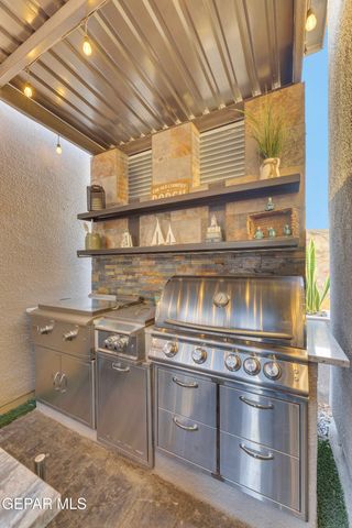 7377 WOODEN NICKEL Drive, El Paso, TX 79911