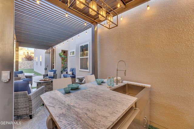 7377 WOODEN NICKEL Drive, El Paso, TX 79911