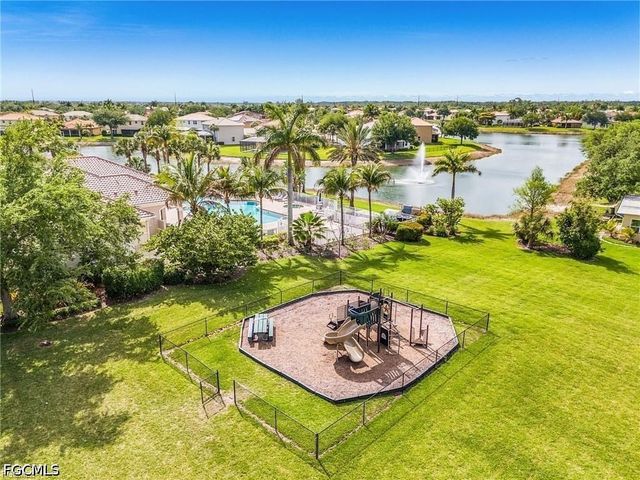 1485 Weeping Willow CT, Cape Coral, FL 33909