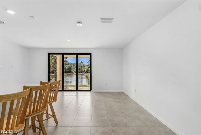 1485 Weeping Willow CT, Cape Coral, FL 33909