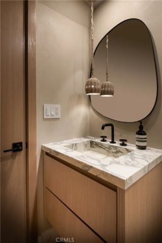 3977 Oeste Avenue, Studio City, CA 91604