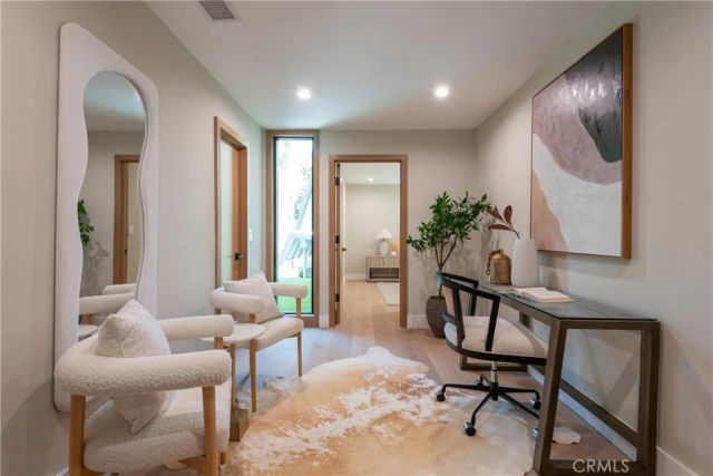 3977 Oeste Avenue, Studio City, CA 91604
