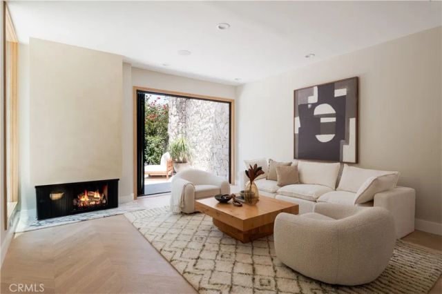 3977 Oeste Avenue, Studio City, CA 91604