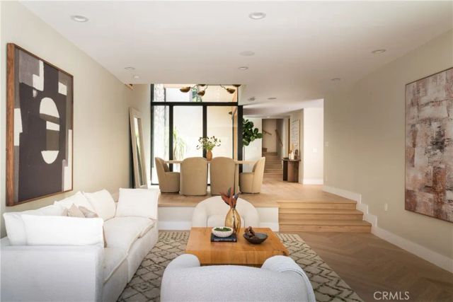 3977 Oeste Avenue, Studio City, CA 91604