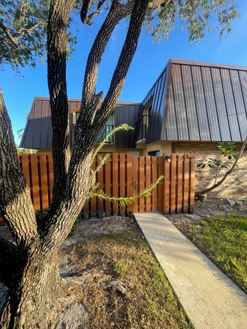 5602 SE Windsong Lane, Stuart, FL 34997