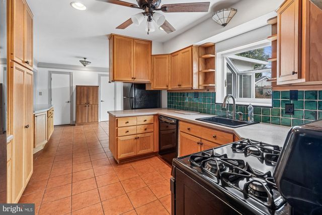 12414 STARLIGHT LN, Bowie, MD 20715