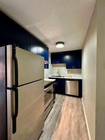 90 Fleet St Apt 3-2, Portsmouth, NH 03801