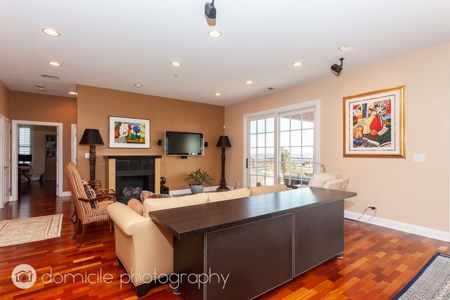 4953 Oakton Street 704, Skokie, IL 60077
