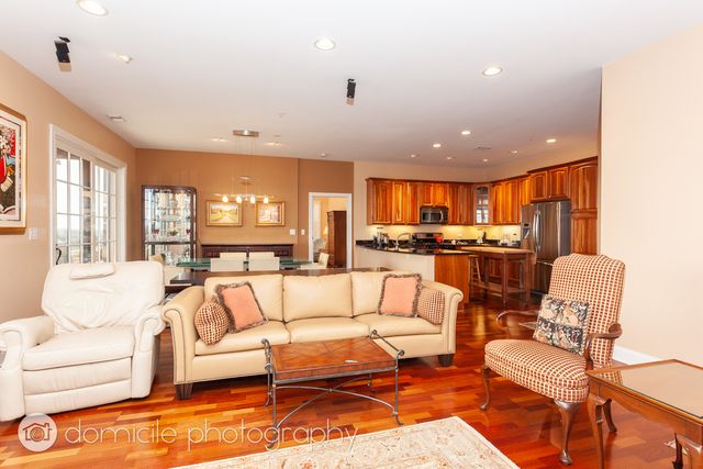 4953 Oakton Street 704, Skokie, IL 60077