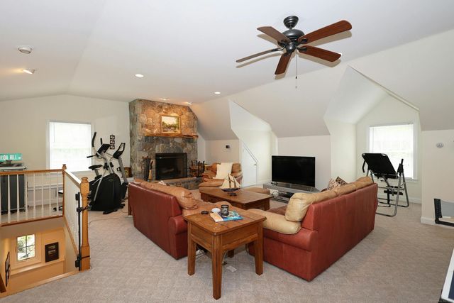 252 Florida Hill Road, Ridgefield, CT 06877