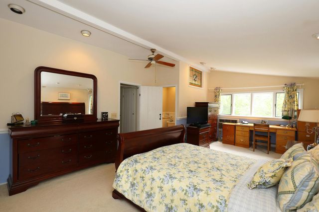 252 Florida Hill Road, Ridgefield, CT 06877