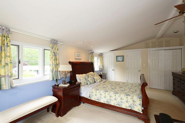 252 Florida Hill Road, Ridgefield, CT 06877