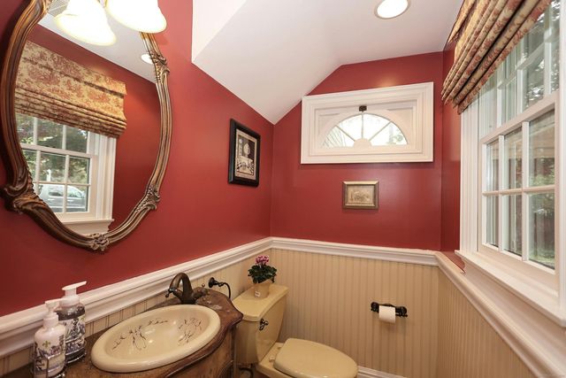 252 Florida Hill Road, Ridgefield, CT 06877