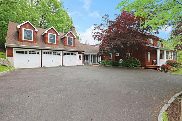 252 Florida Hill Road, Ridgefield, CT 06877