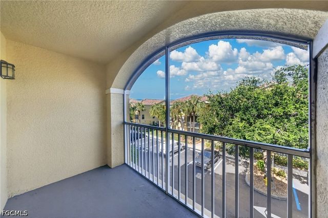 4122 Residence DR 121, Fort Myers, FL 33901