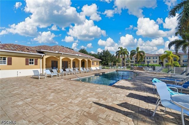 4122 Residence DR 121, Fort Myers, FL 33901
