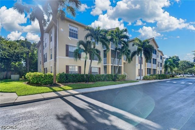 4122 Residence DR 121, Fort Myers, FL 33901