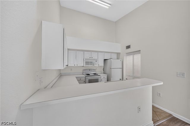 4122 Residence DR 121, Fort Myers, FL 33901