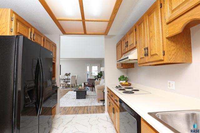 2423 S Center Ave Avenue, Sioux Falls, SD 57105