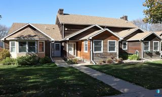 2423 S Center Ave Avenue, Sioux Falls, SD 57105