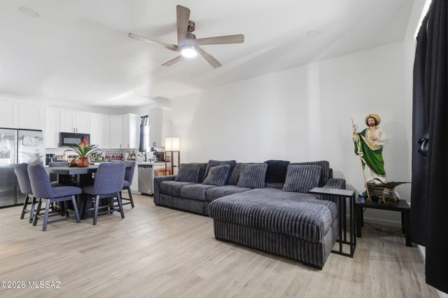 14055 S Berwick Road, Arizona City, AZ 85123