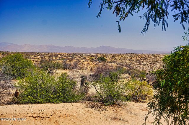 852 W Jennella Drive, Benson, AZ 85602