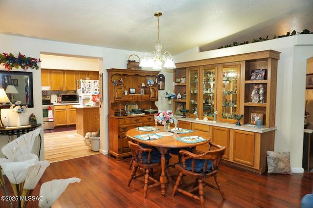 852 W Jennella Drive, Benson, AZ 85602