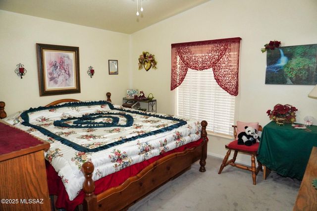 852 W Jennella Drive, Benson, AZ 85602