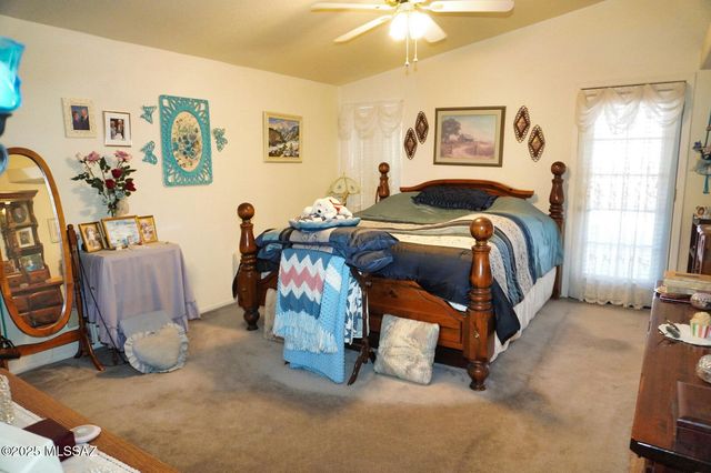 852 W Jennella Drive, Benson, AZ 85602