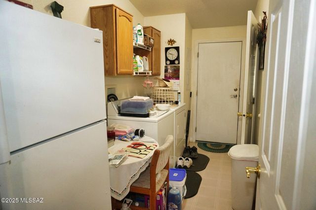 852 W Jennella Drive, Benson, AZ 85602