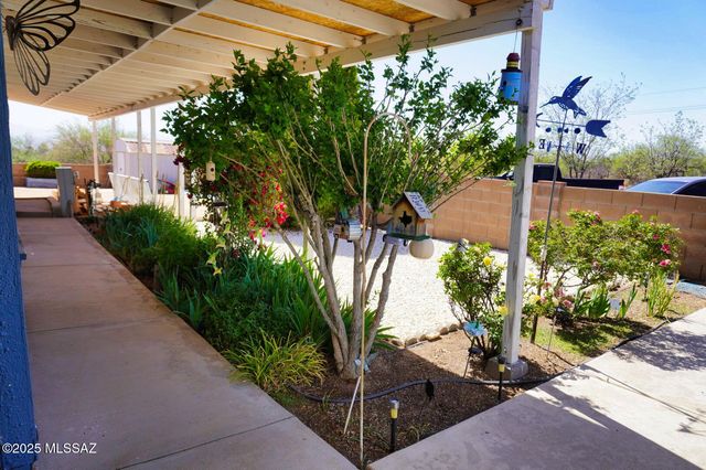 852 W Jennella Drive, Benson, AZ 85602