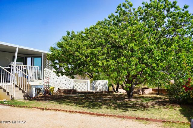 852 W Jennella Drive, Benson, AZ 85602