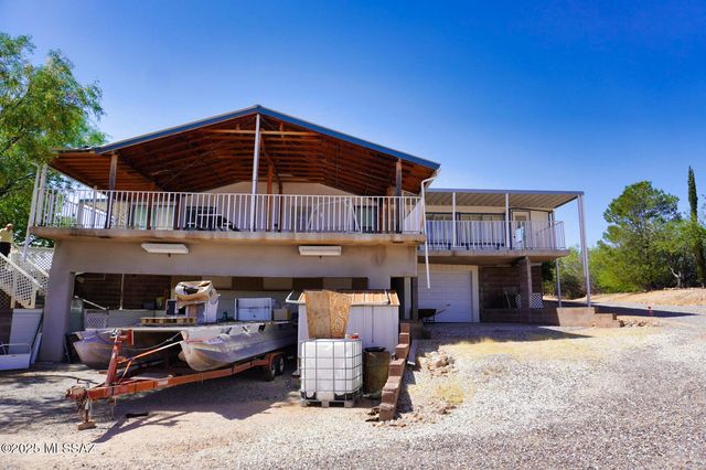 852 W Jennella Drive, Benson, AZ 85602