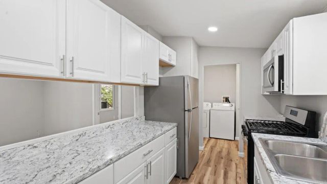 13490 Highway 8 Business 8, Lakeside, CA 92040