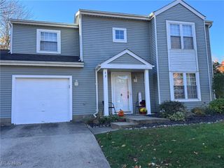 42 Woodbury Lane, Northfield, OH 44067