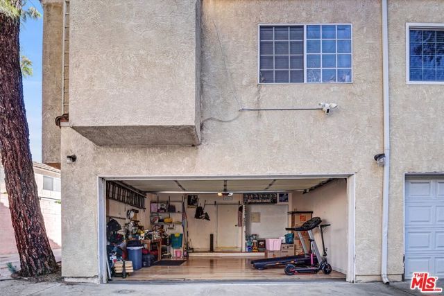 14363 Nordhoff Street B, Los Angeles, CA 91402