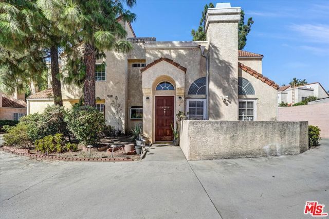 14363 Nordhoff Street B, Los Angeles, CA 91402