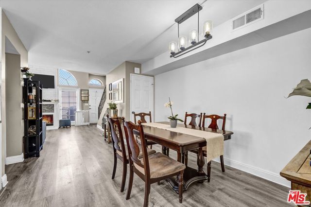 14363 Nordhoff Street B, Los Angeles, CA 91402