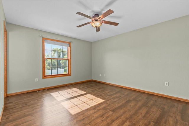 1198 FIELDVIEW DRIVE, Menasha, WI 54952