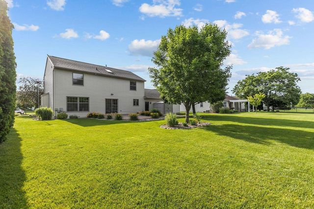 1198 FIELDVIEW DRIVE, Menasha, WI 54952