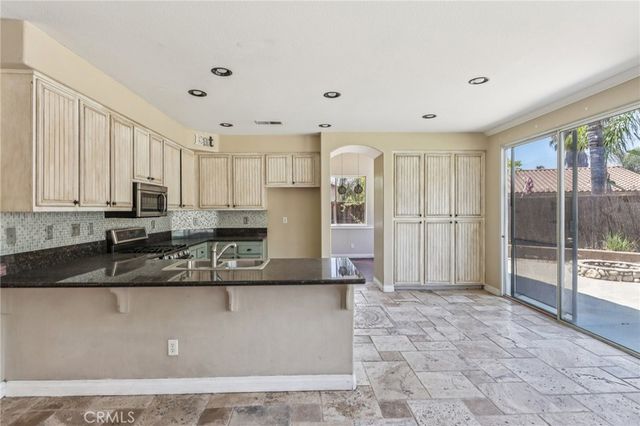23360 Mountain Song Loop, Murrieta, CA 92562