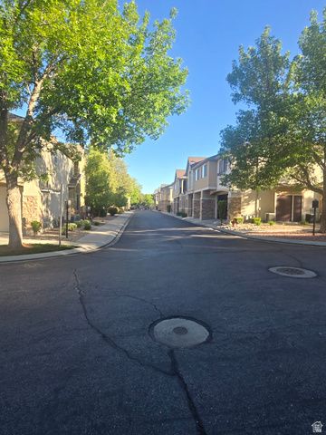 3902 W LORIENT AVE, West Jordan, UT 84084