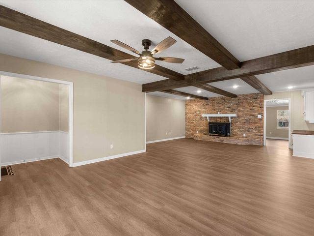 1805 Buckner, Longview, TX 75604