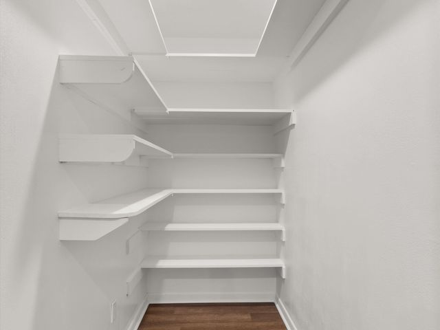 1805 Buckner, Longview, TX 75604