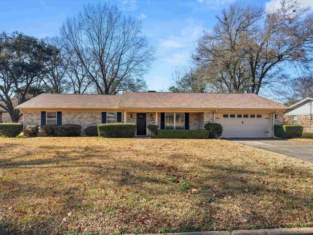 1805 Buckner, Longview, TX 75604