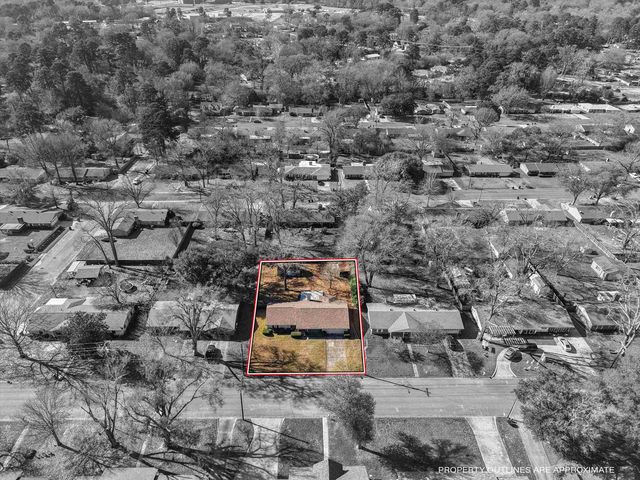 1805 Buckner, Longview, TX 75604