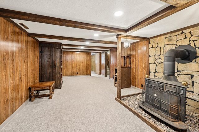 1625 Flag Avenue N, Golden Valley, MN 55427